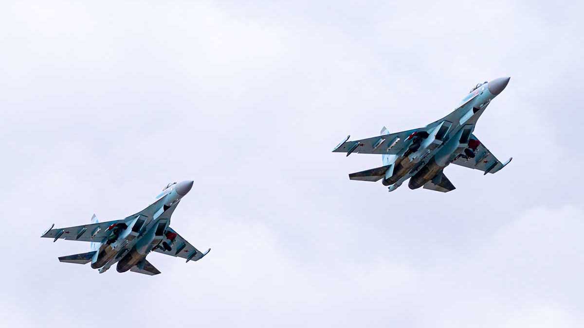 В Военной академии будут готовить девушек-пилотов. Первый набор уже в этом году