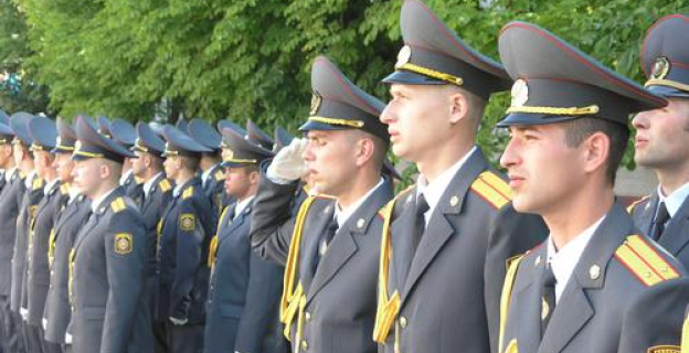 Приемная кампания в силовых вузах: куда стремятся девушки и кому откроются тайны ФСБ 