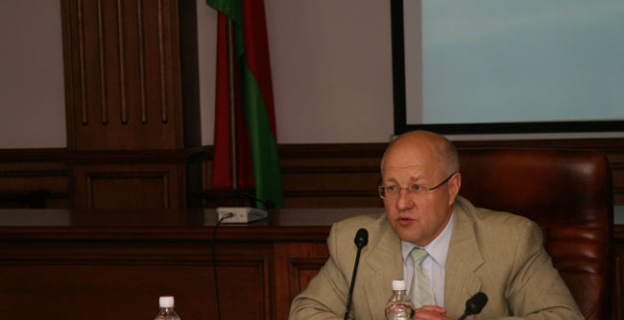 ЧИСЛО АБИТУРИЕНТОВ-ЗАОЧНИКОВ БУДЕТ УМЕНЬШАТЬСЯ ВО ВСЕХ ВУЗАХ БЕЛАРУСИ