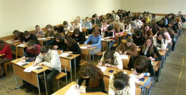 В БЕЛАРУСИ СТАРТОВАЛО ЦЕНТРАЛИЗОВАННОЕ ТЕСТИРОВАНИЕ 